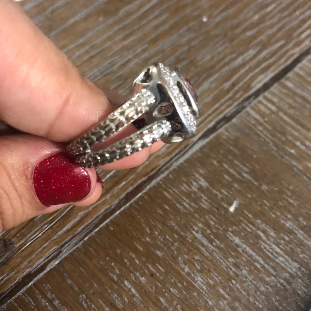Ring - Picture 5 of 5